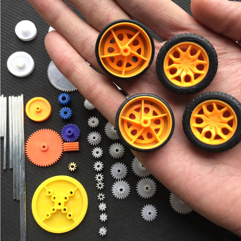 78 Piece Plastic Gear Set