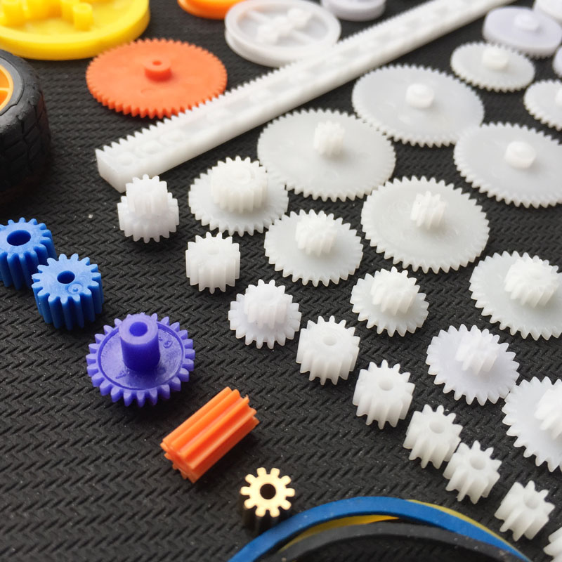 78 Piece Plastic Gear Set
