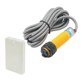 E3F-R2N2 Reflector Sensor