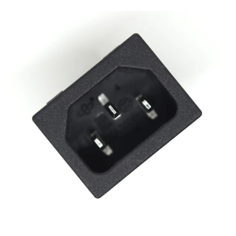 220V Power Soketi C14